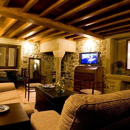Duerming Fogar Do Selmo Guest House Rois Bagian luar foto